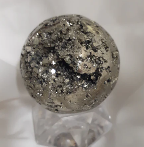 Beginners Guide to Getting Stoned... I mean Stones! (Pyrite)