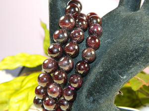 Garnet Round Bead Bracelet 10mm