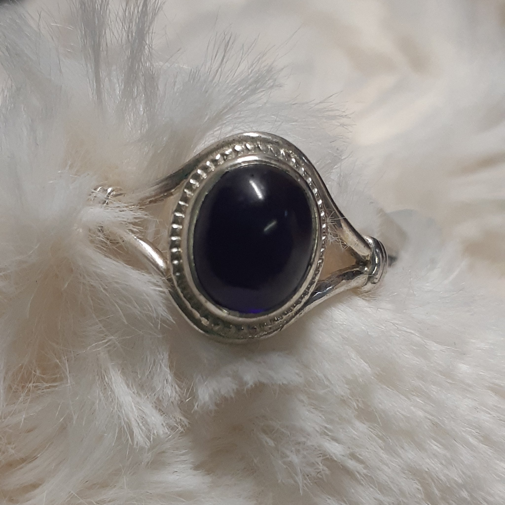 Amethyst Oval Ring