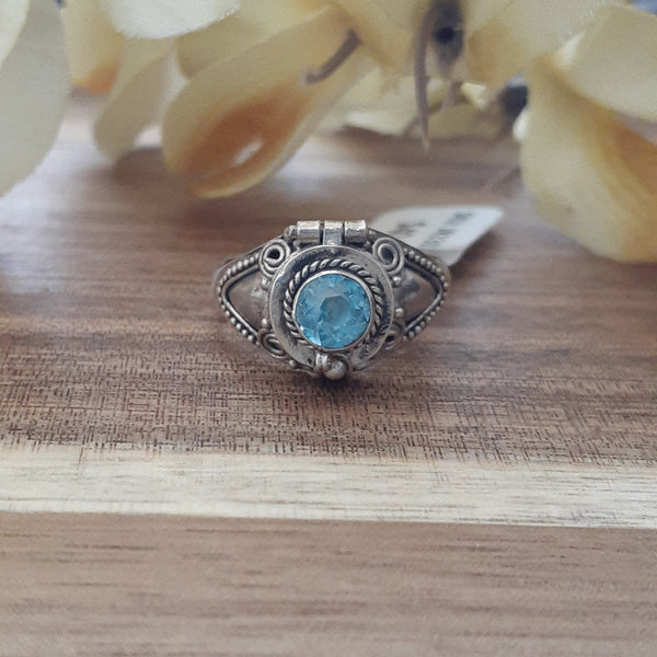 Poison Ring Faceted Circle Blue Topaz