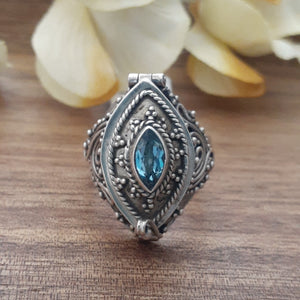 Poison Ring Faceted Elipsis Blue Topaz