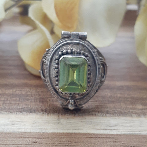 Poison Ring Faceted Rectangle Peridot