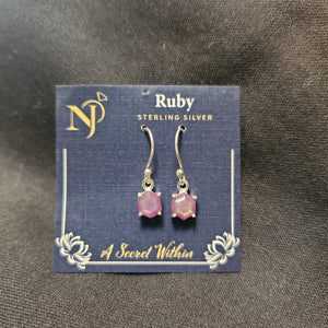 Sterling Silver Earring Natural Ruby