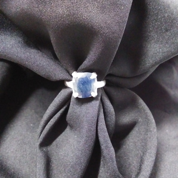 Sapphire Ring Faceted Square