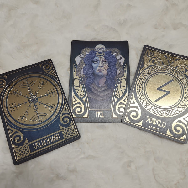 Gjallarhorn: A Norse Oracle Deck