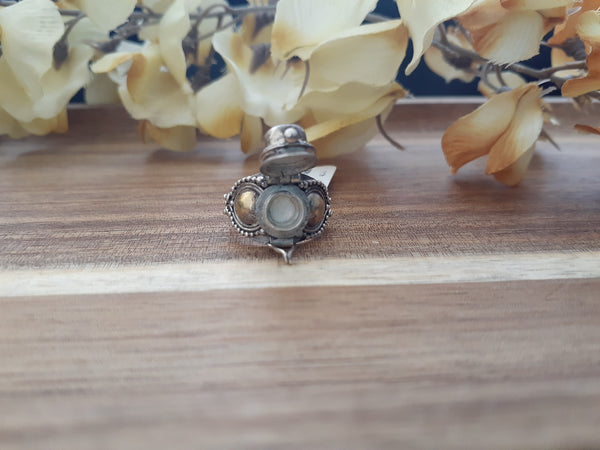 Poison Ring Faceted Circle Blue Topaz