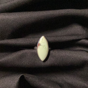 Lemon Chrysoprase Ring