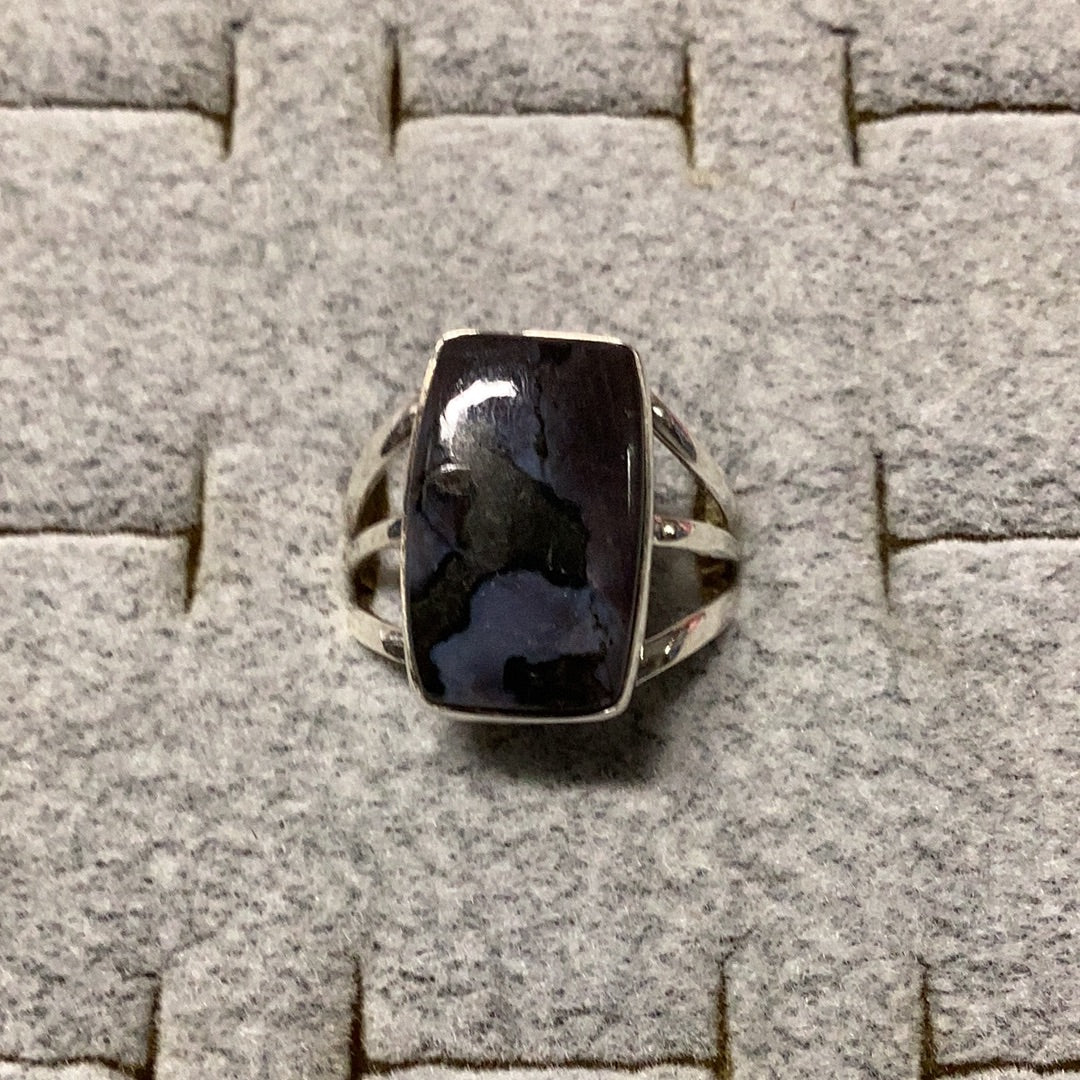 Merlinite Rectangular Ring