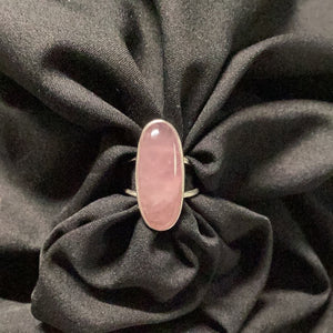 Rose Quartz Oval Ring