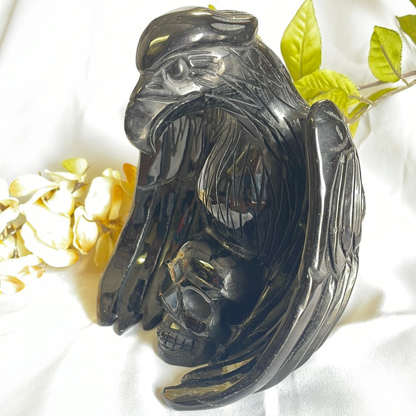 Black Obsidian Eagle On Skull
