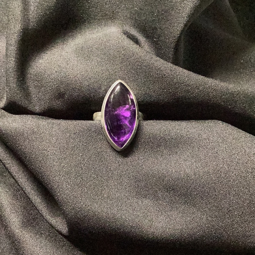 Amethyst Ring Ellipses